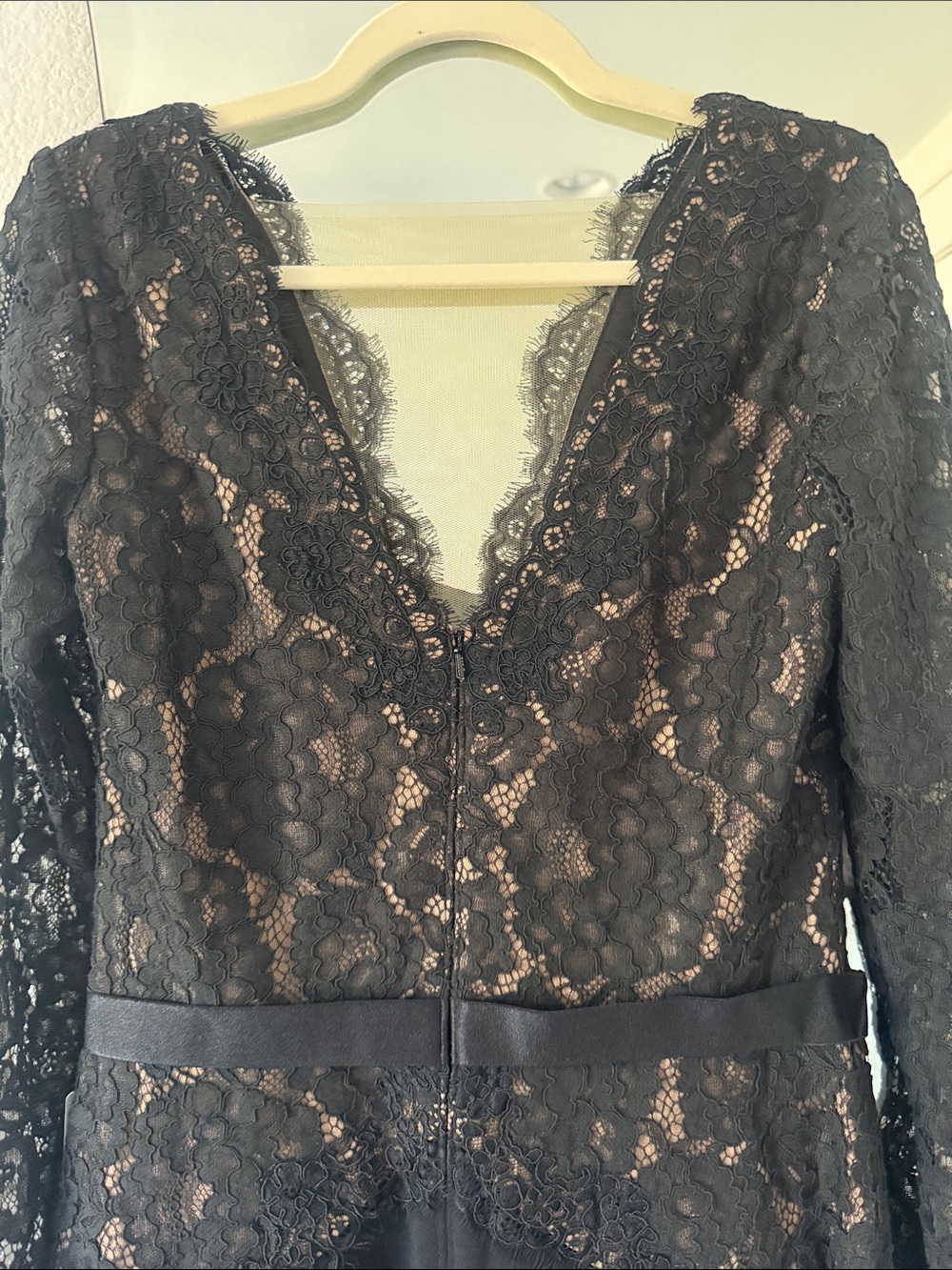 Tadashi Shoji Black Lace V-Neck Long-Sleeve Jumpsuit - Picture 7 of 10